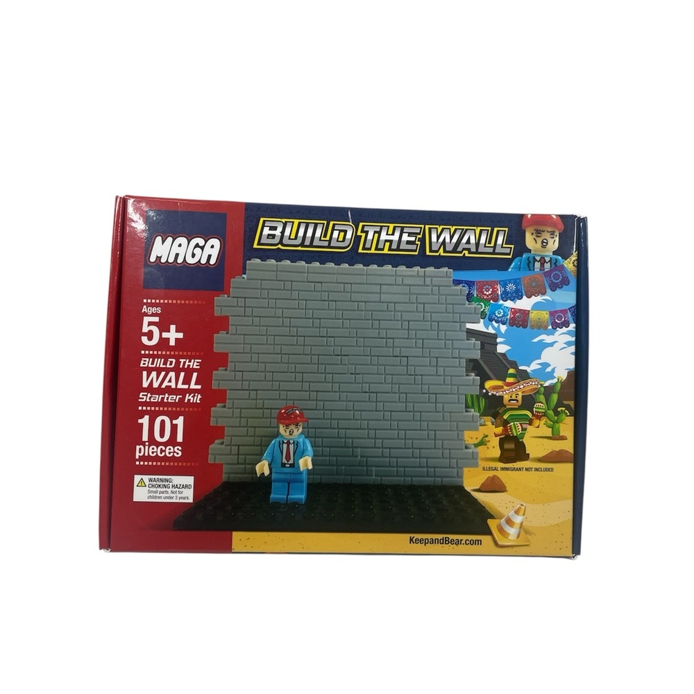 MAGA Donald Trump BUILD THE WALL 101 Pieces, includes President Trump minifigure